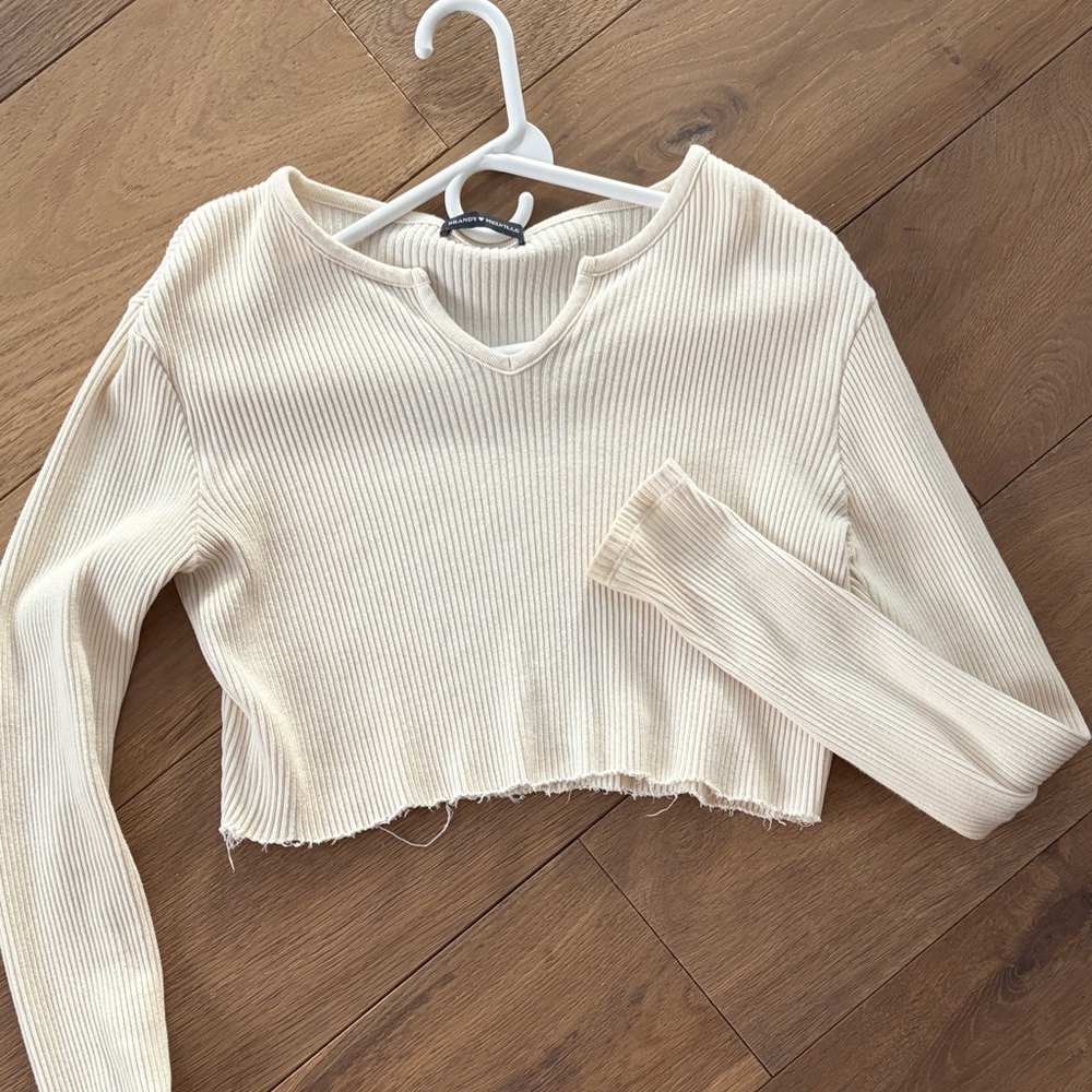 Brandy Melville Ribbed Long Sleeve Crop Top - size OS